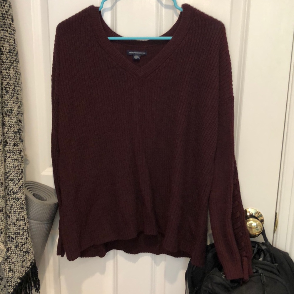 maroon sweater